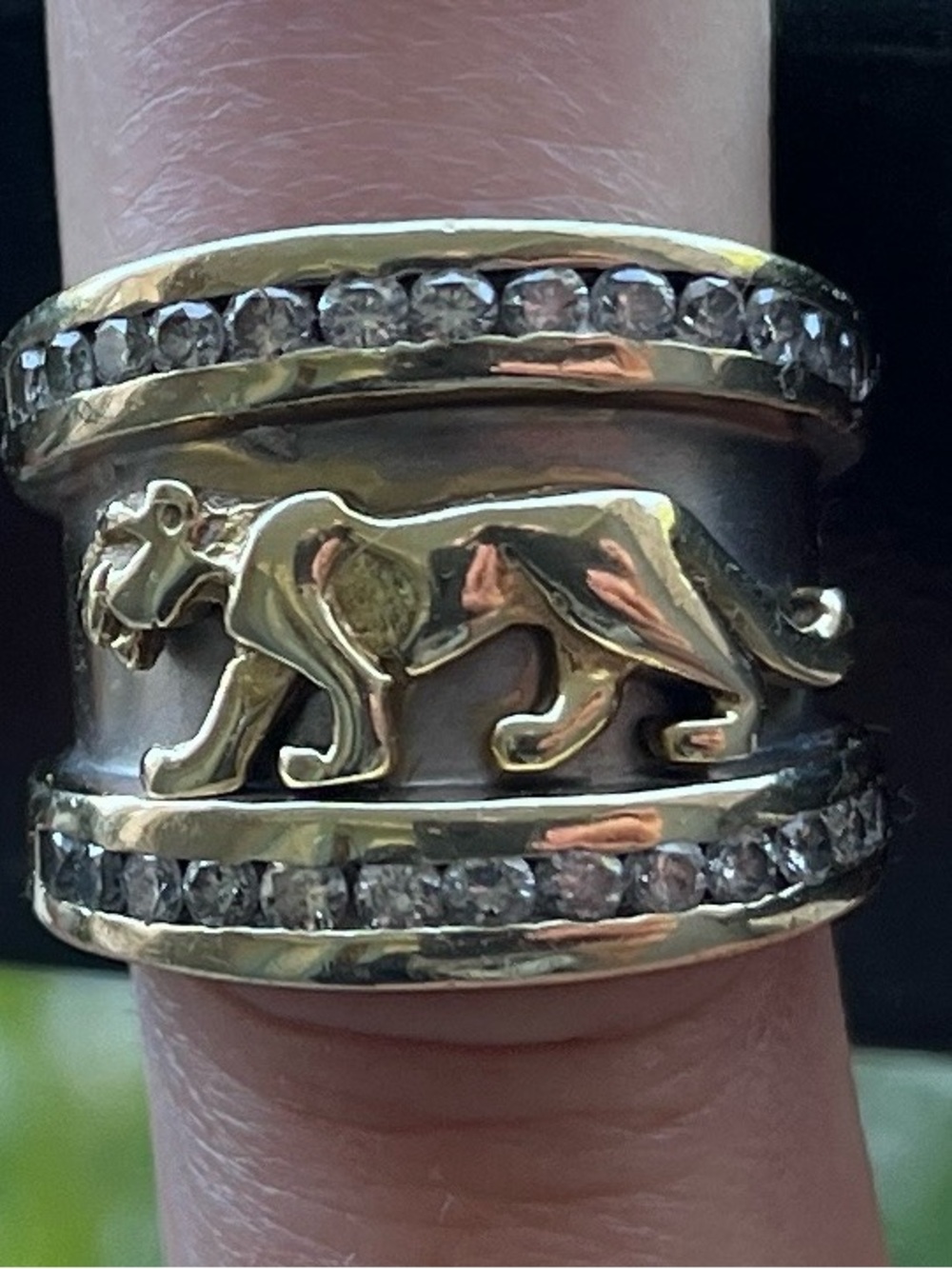 Sterling Lion Motif Band Ring in Silver